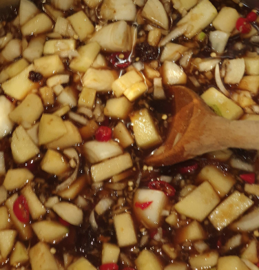 Image of chutney ingredients cooking at the 30min mark